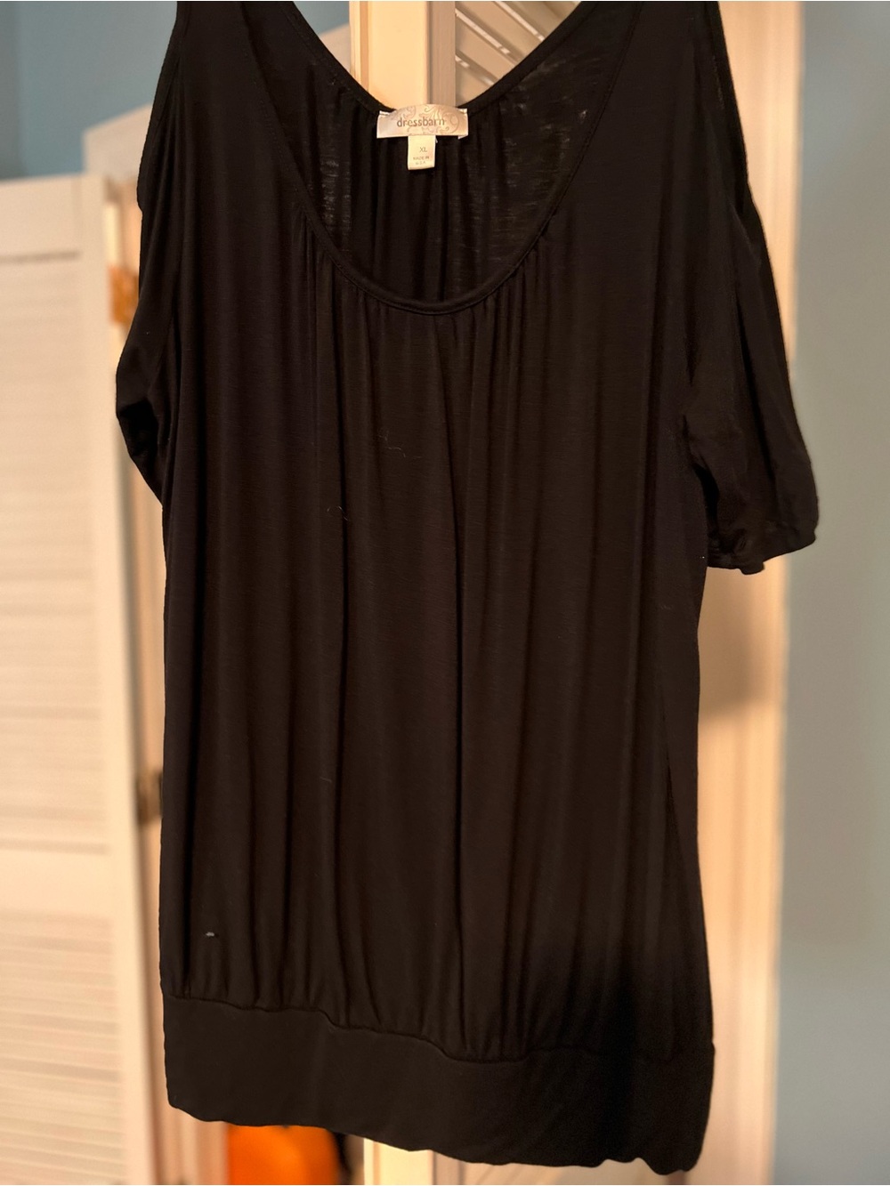 Dress Barn Black Short Sleeve Scoop Neck Tunic